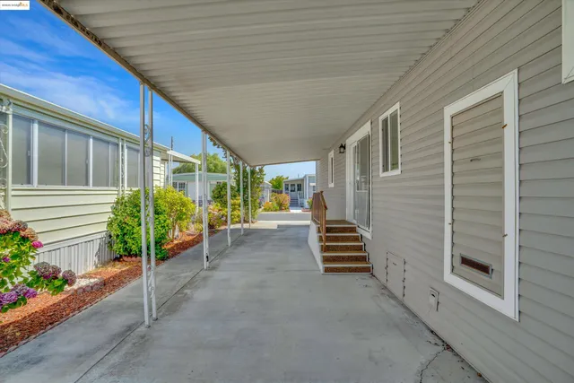 $175,888 | 154 Santa Teresa, San Leandro, CA 94579