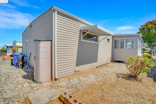 $175,888 | 154 Santa Teresa, San Leandro, CA 94579