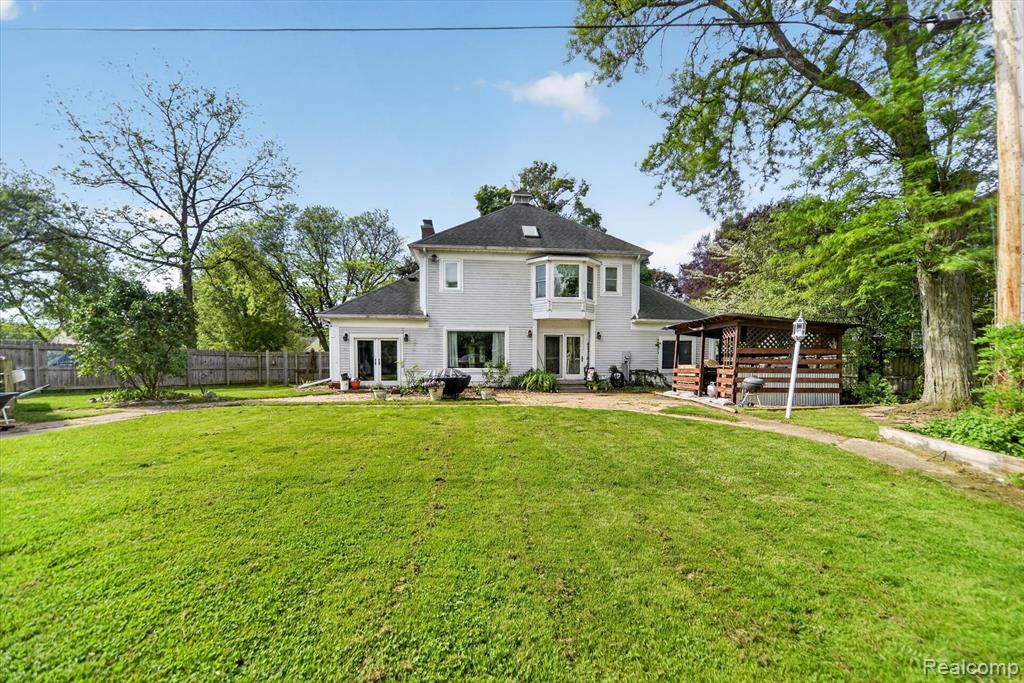 1404 Harvard Road East Lansing, MI 48823 - Photo 41 of 45