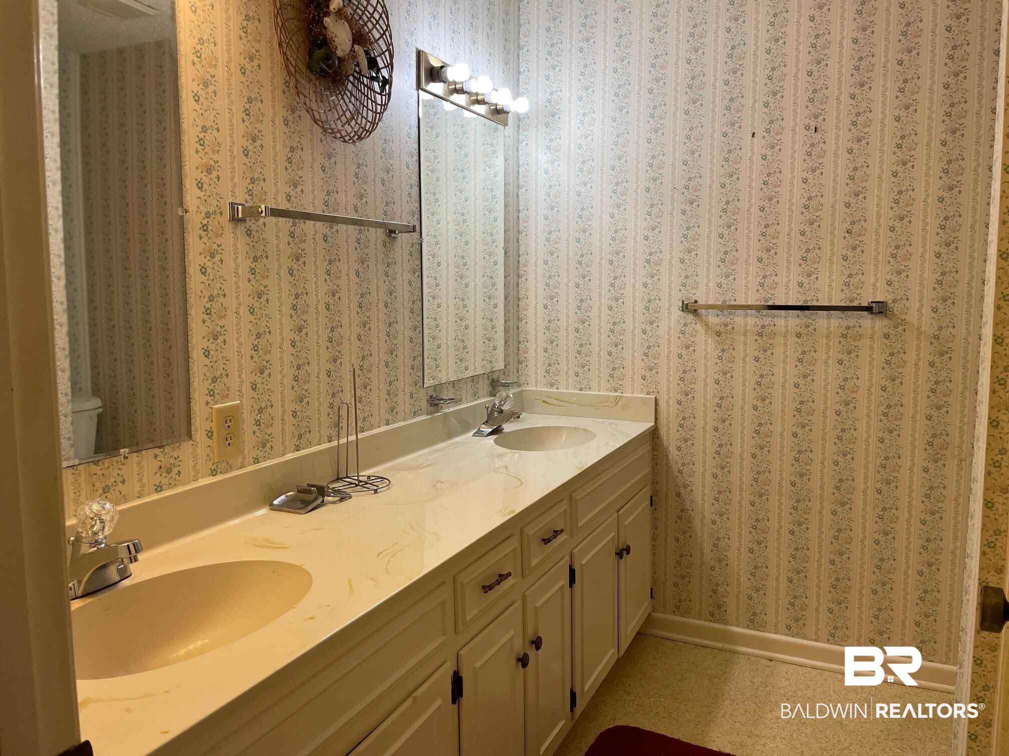 101 Magnolia Avenue Brewton, AL 36426 - Photo 8 of 17