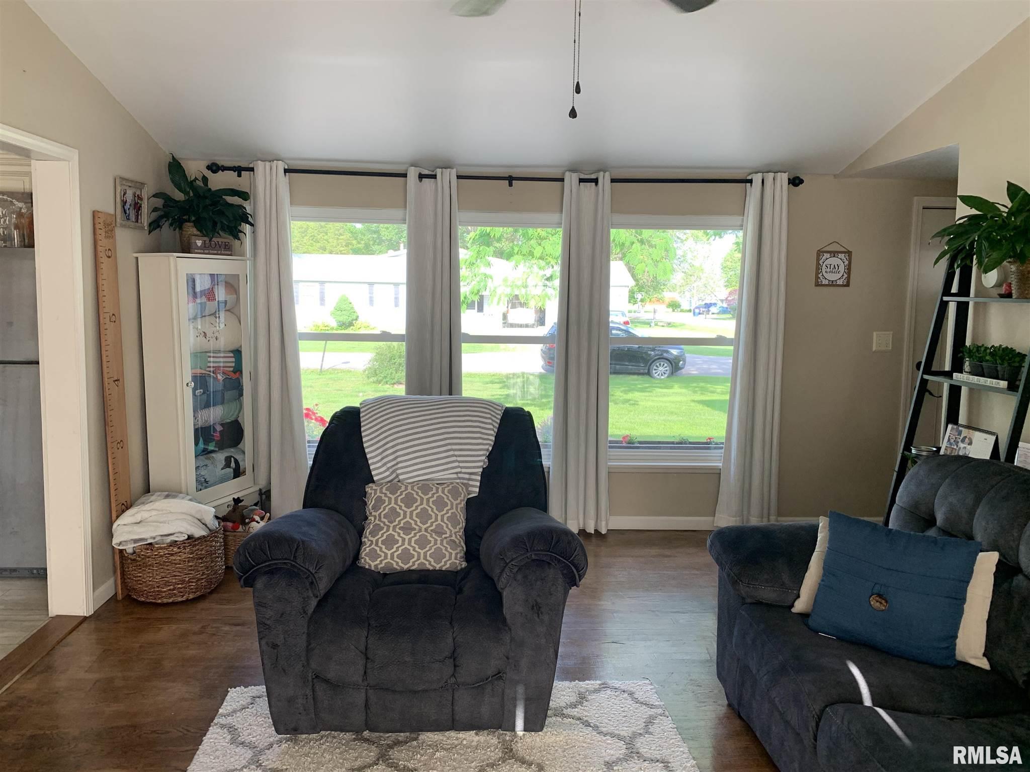 815 Ritter Street Pinckneyville, IL 62274 - Photo 5 of 19 Gallery Image 5