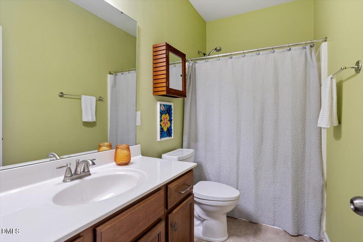 115 Hidden Fox Path Garner, NC 27529 - Photo 14 of 20 Convenienlty placed hall bath