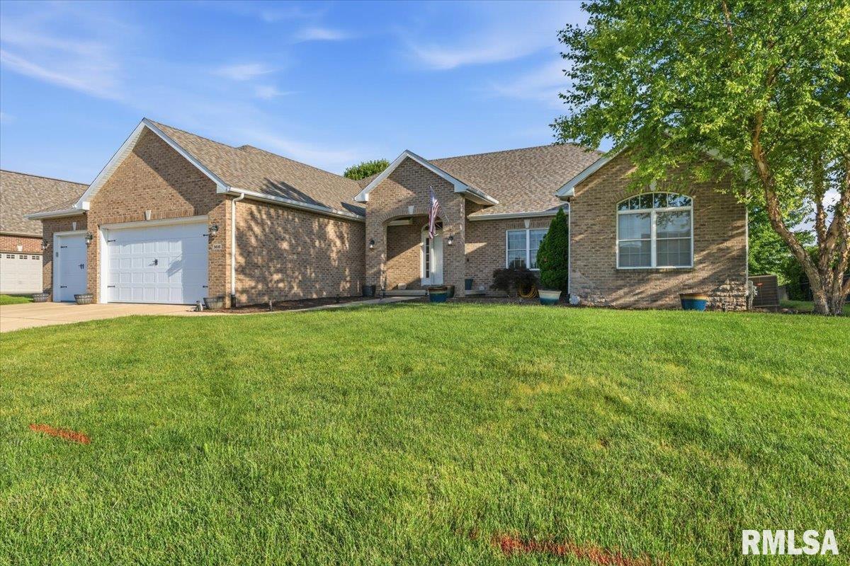 5616 Legacy Lane Springfield, IL 62711 - Photo 3 of 54