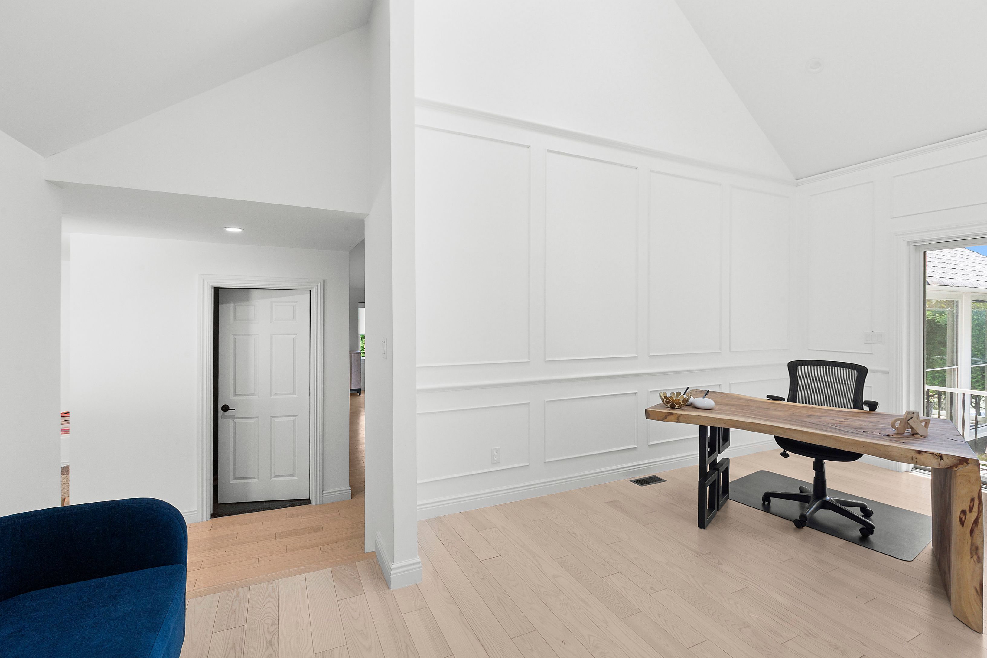 141 Middle Pond Road Southampton, NY 11968 - Photo 26 of 37