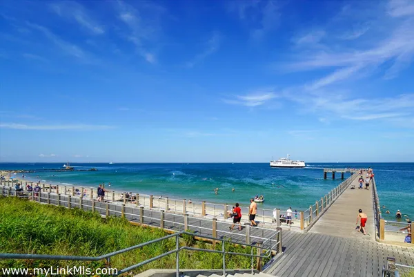 $2,600,000 | 23 Circuit Avenue Extension, Oak Bluffs, MA 02557