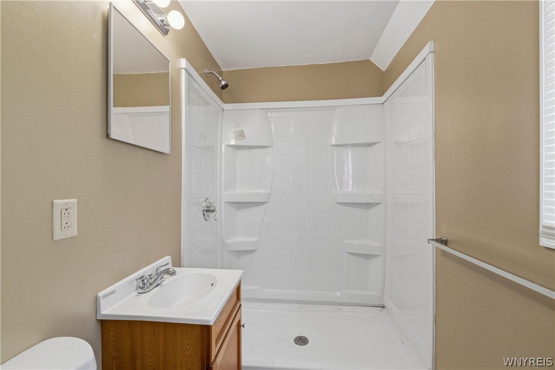 88 Roehrer Avenue Buffalo, NY 14208 - Photo 11 of 20