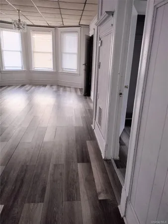 $2,400 | 15 Hoffman Avenue, Unit 2, Poughkeepsie, NY 12603