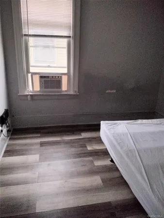 $2,400 | 15 Hoffman Avenue, Unit 2, Poughkeepsie, NY 12603