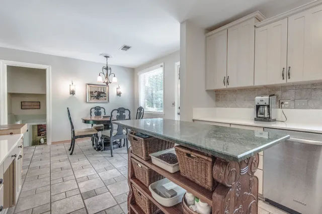 $3,400 | 682 Shawnee Drive, Nashville, TN 37205