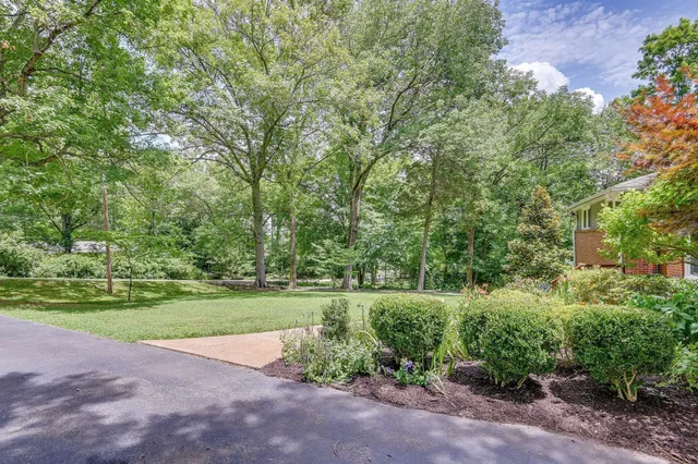 $3,400 | 682 Shawnee Drive, Nashville, TN 37205