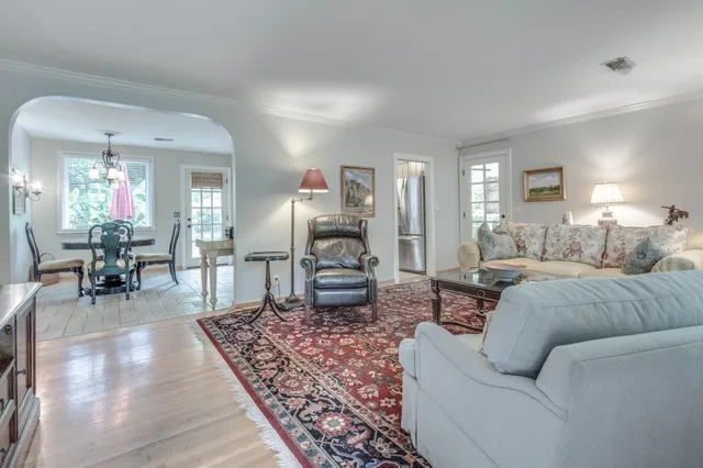 $3,400 | 682 Shawnee Drive, Nashville, TN 37205