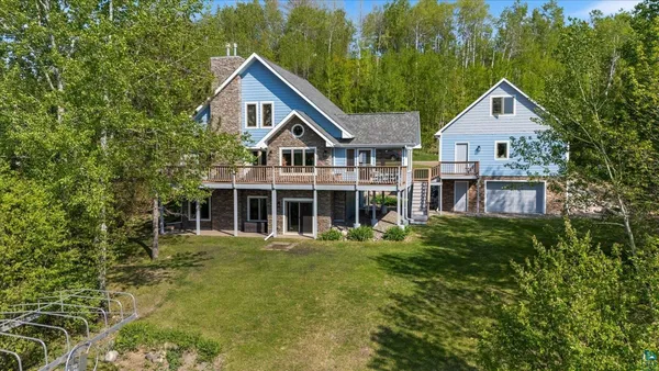 $865,000 | 116 Eagle Pointe Road, Coleraine, MN 55722
