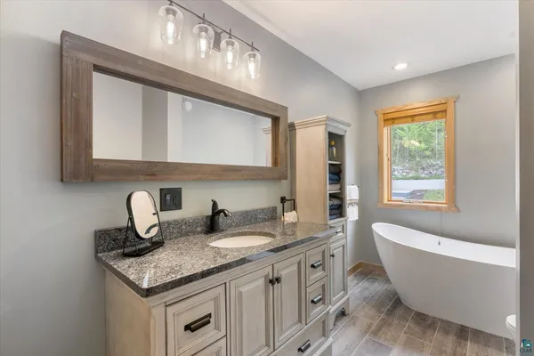 $865,000 | 116 Eagle Pointe Road, Coleraine, MN 55722