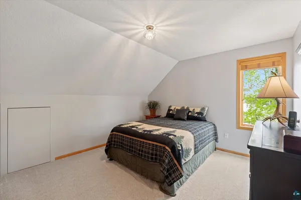 $865,000 | 116 Eagle Pointe Road, Coleraine, MN 55722