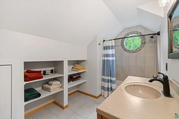 $865,000 | 116 Eagle Pointe Road, Coleraine, MN 55722