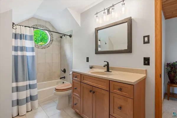 $865,000 | 116 Eagle Pointe Road, Coleraine, MN 55722