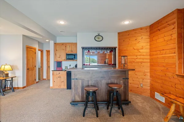 $865,000 | 116 Eagle Pointe Road, Coleraine, MN 55722