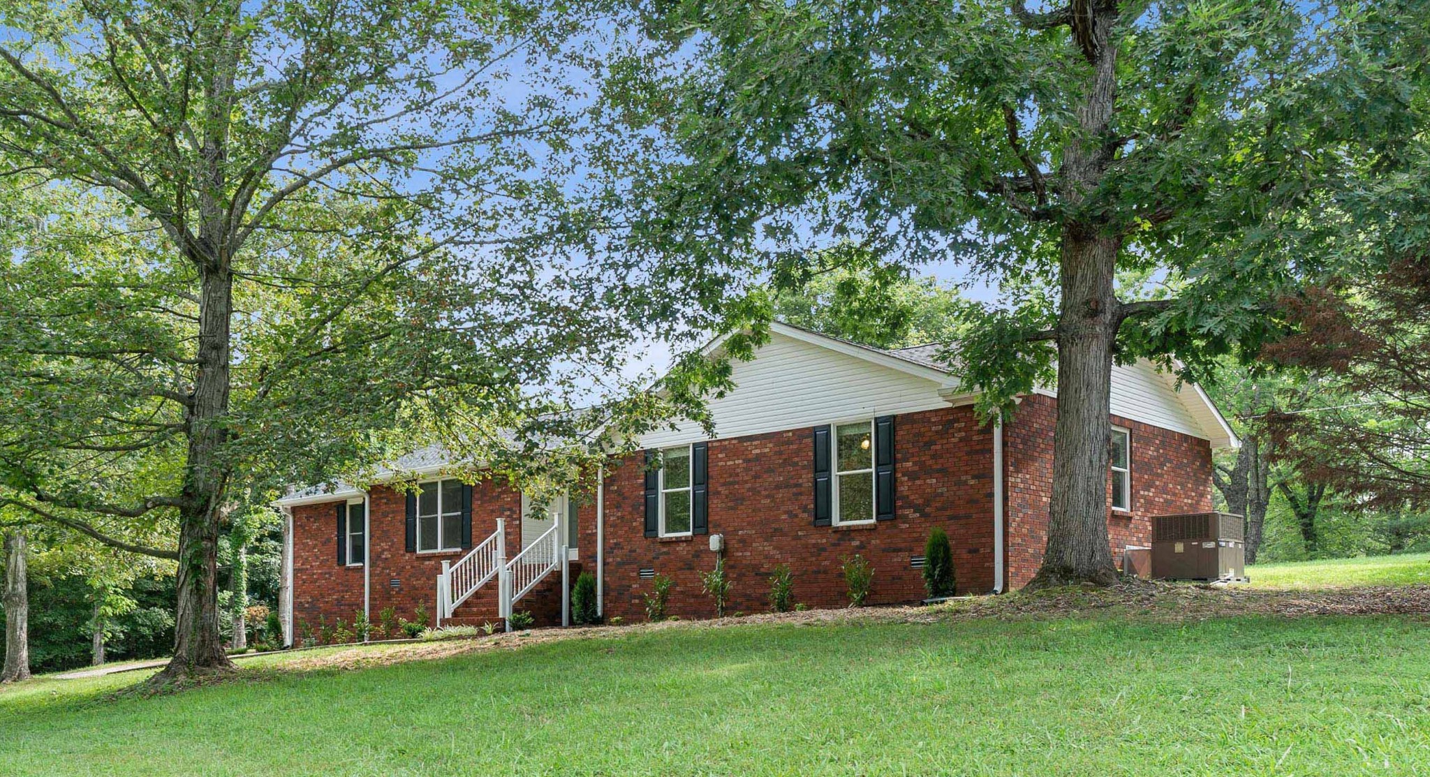 509 Ridgemont Drive Dickson, TN 37055 - Photo 1 of 24 Gallery Image 1