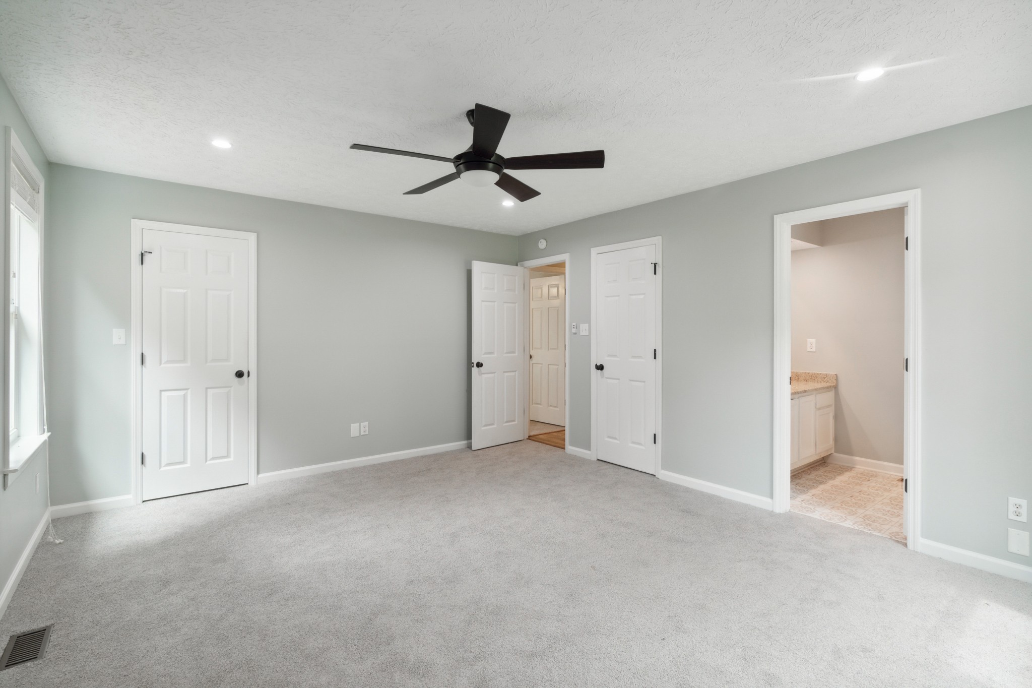 509 Ridgemont Drive Dickson, TN 37055 - Photo 11 of 24 Gallery Image 11