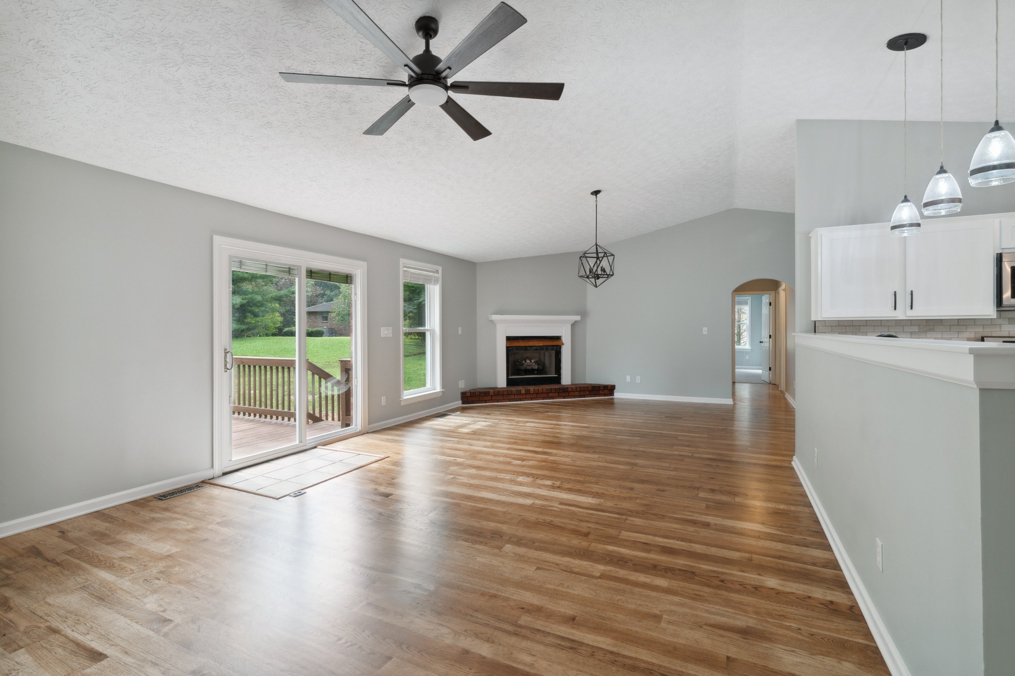 509 Ridgemont Drive Dickson, TN 37055 - Photo 8 of 24 Gallery Image 8