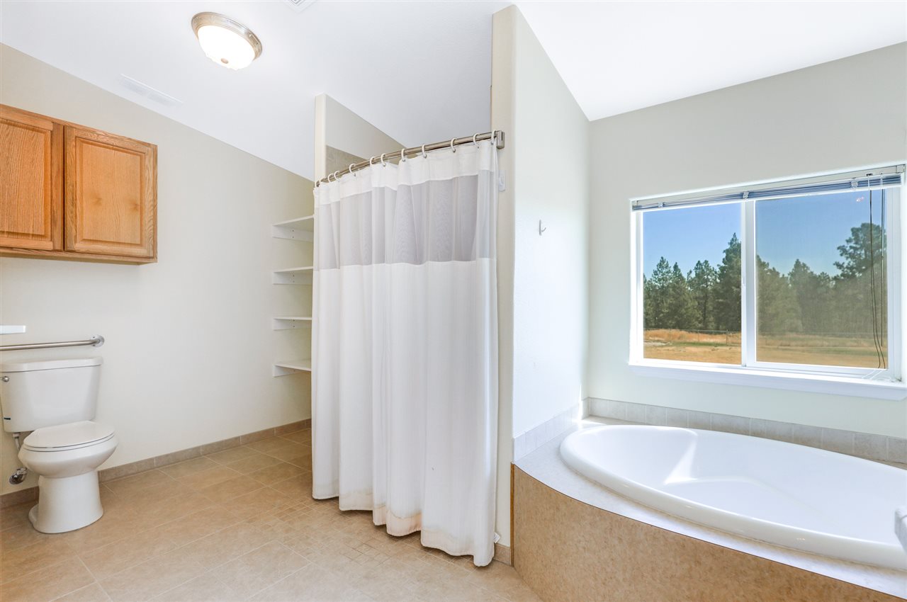 8928 North Wood Road Spokane, WA 99224 - Photo 16 of 47