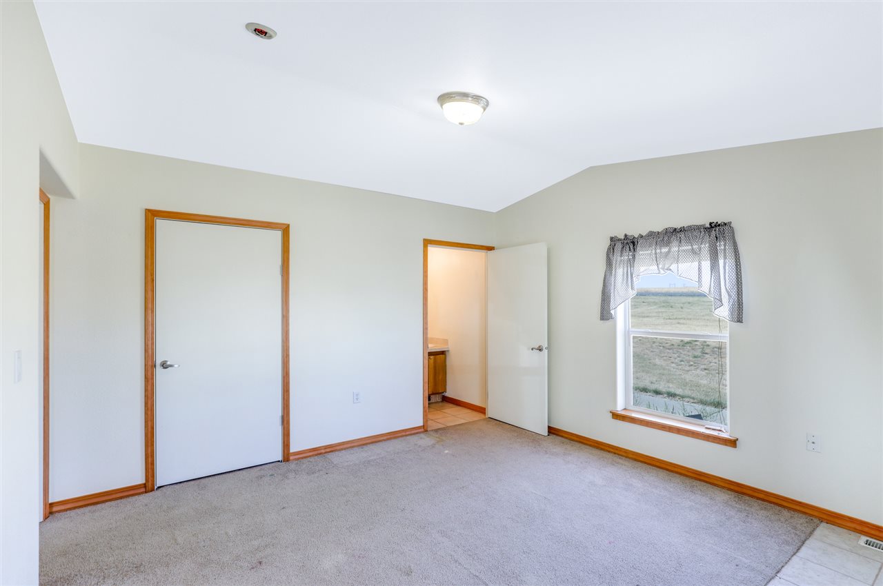 8928 North Wood Road Spokane, WA 99224 - Photo 28 of 47