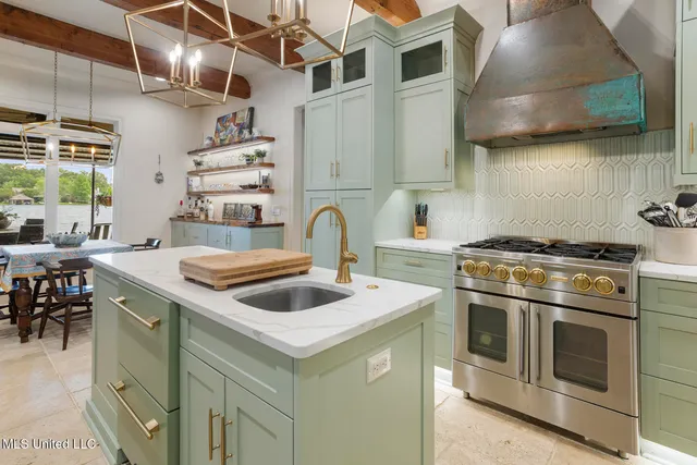 $899,000 | 130 Northshore Point, Madison, MS 39110