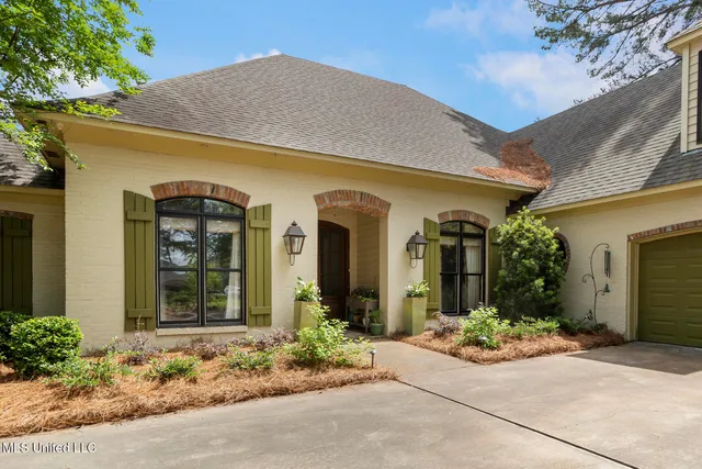 $899,000 | 130 Northshore Point, Madison, MS 39110