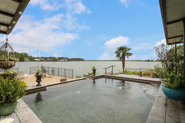 $899,000 | 130 Northshore Point, Madison, MS 39110