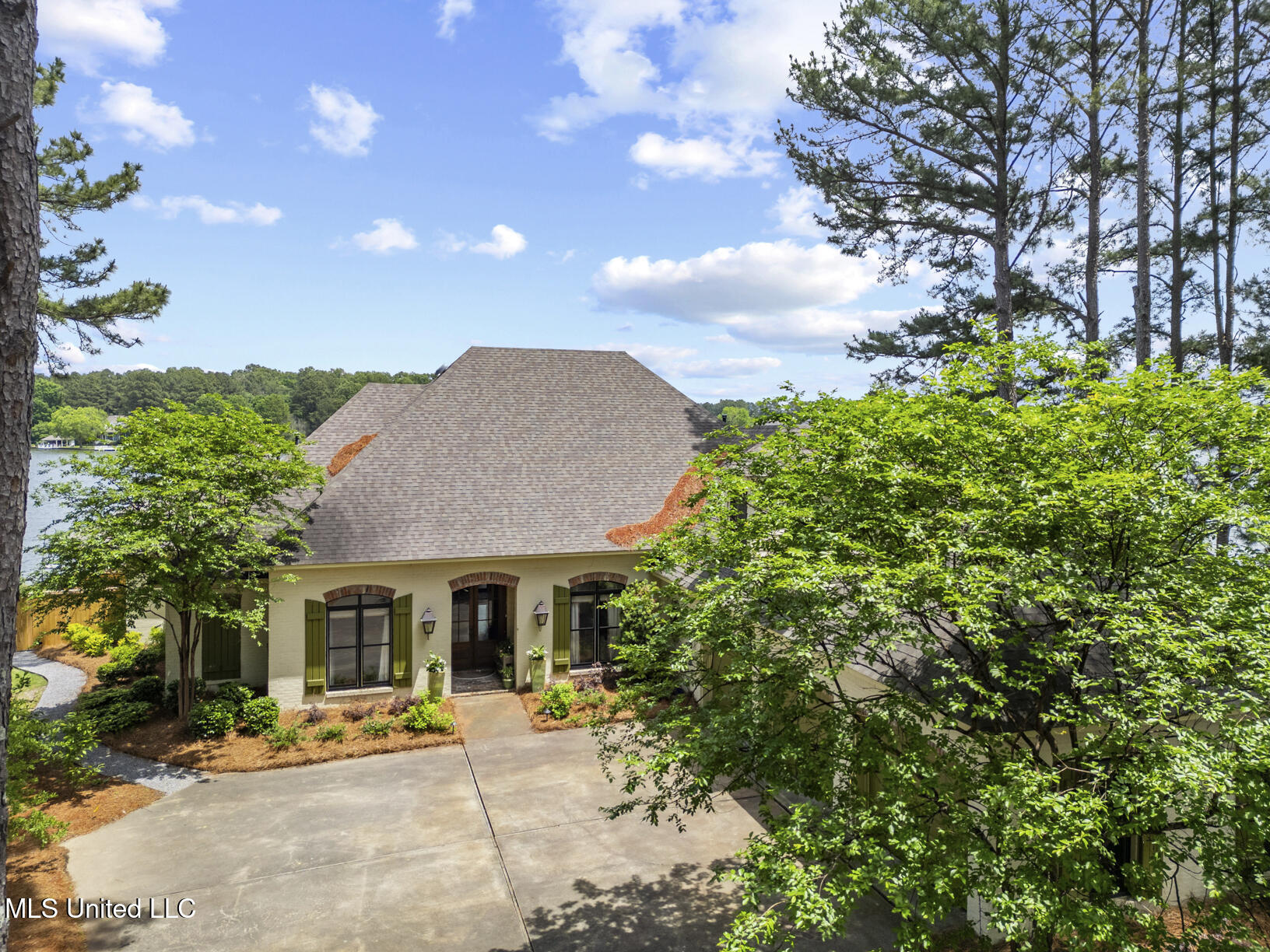 130 Northshore Point Madison, MS 39110 - Photo 49 of 49 130 Northshore Pt drone-1