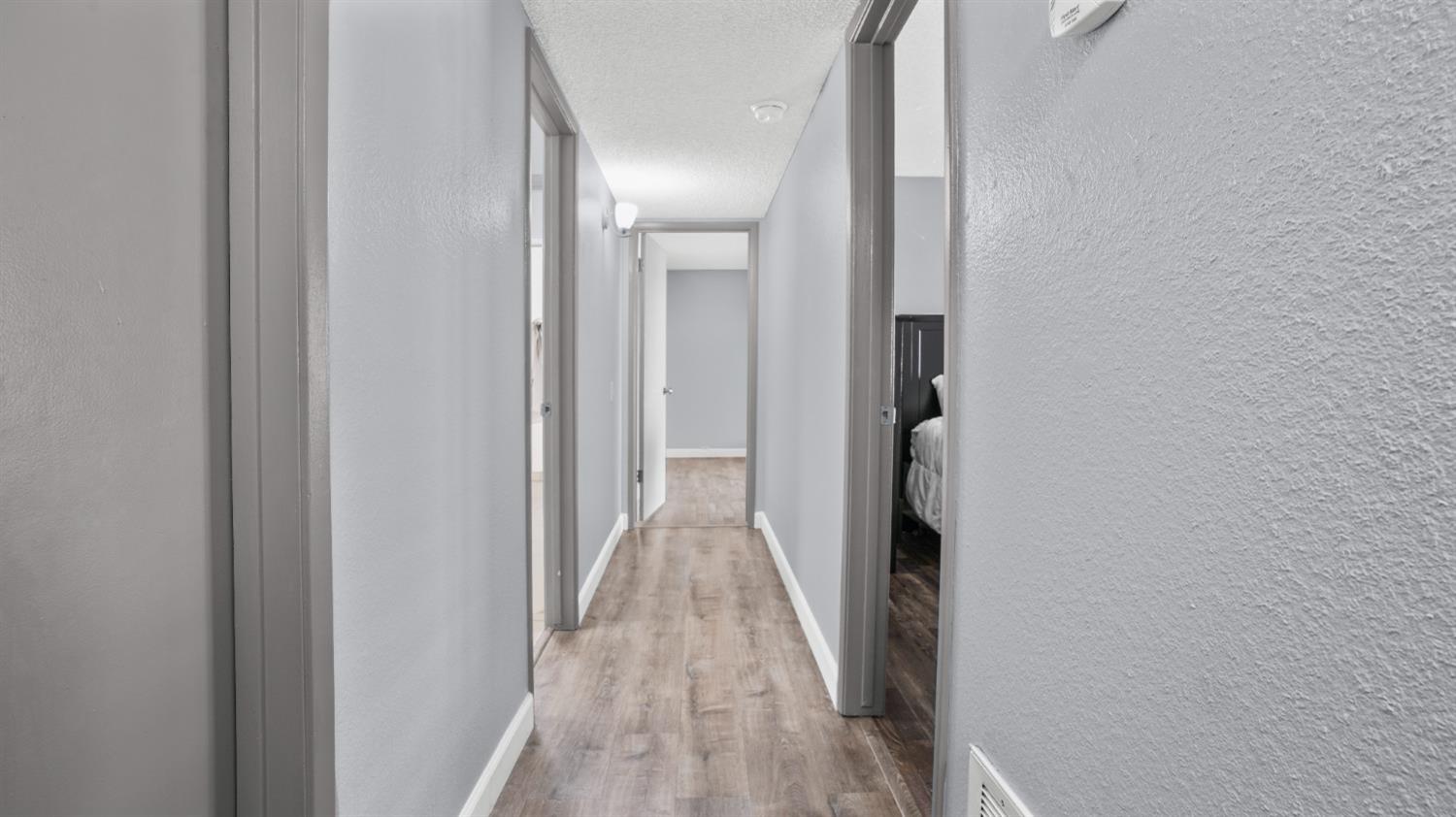 609 Edgebrook Court Modesto, CA 95354 - Photo 10 of 31 Gallery Image 10