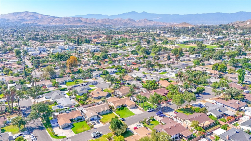 11220 Rogers Street Riverside, CA 92505 - Photo 48 of 52