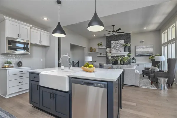 $699,950 | 23903 Clearcreek Parkway, Shawnee, KS 66226