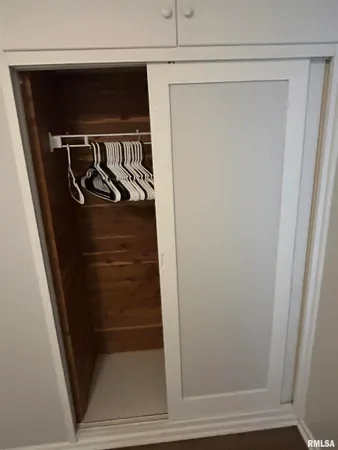 $1,500 | 5106 North Glen Elm Drive, Peoria Heights, IL 61616