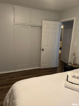 $1,500 | 5106 North Glen Elm Drive, Peoria Heights, IL 61616