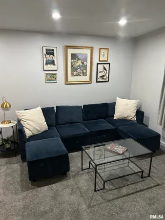 $1,500 | 5106 North Glen Elm Drive, Peoria Heights, IL 61616