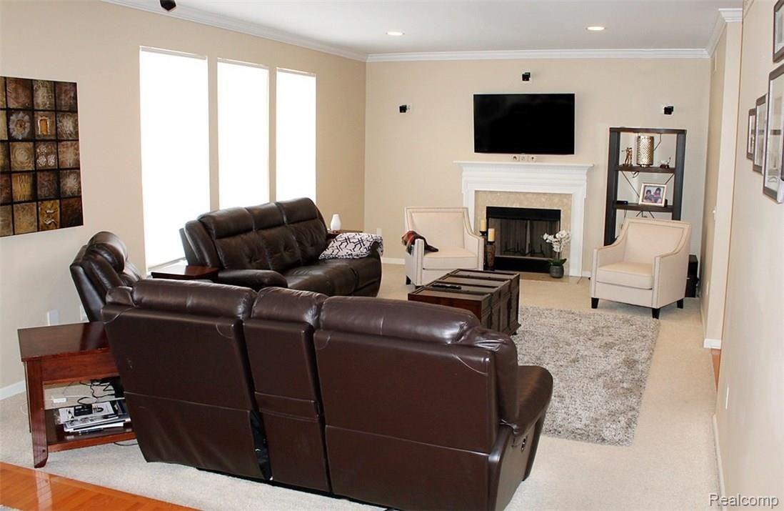 3511 Hogan Circle Rochester, MI 48307 - Photo 14 of 43 Family Room with Fireplace