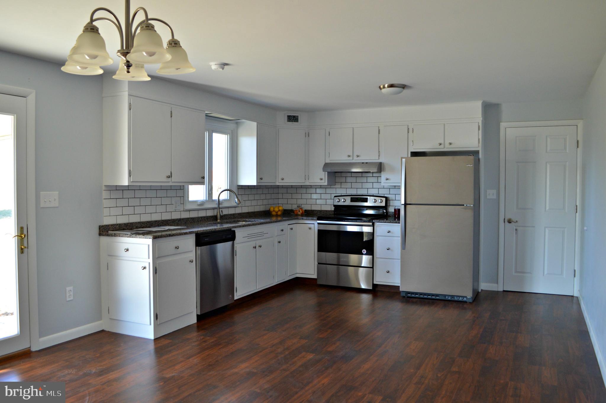 520 Pine Hill Road Lititz, PA 17543 - Photo 8 of 26
