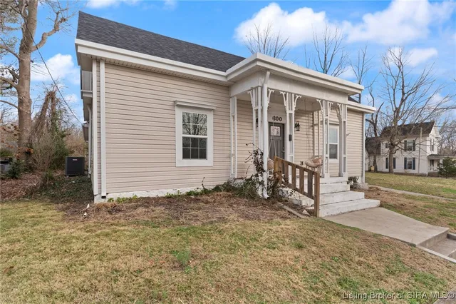 $320,000 | 600 Farquar Avenue, Corydon, IN 47112