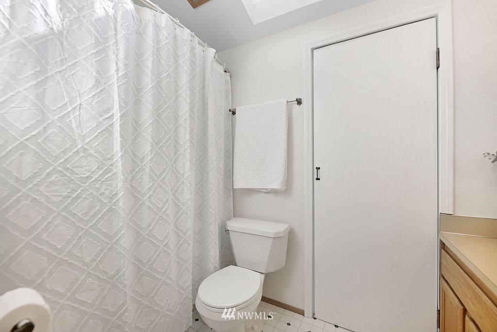 2129 185th Place Southeast Bothell, WA 98012 - Photo 13 of 26