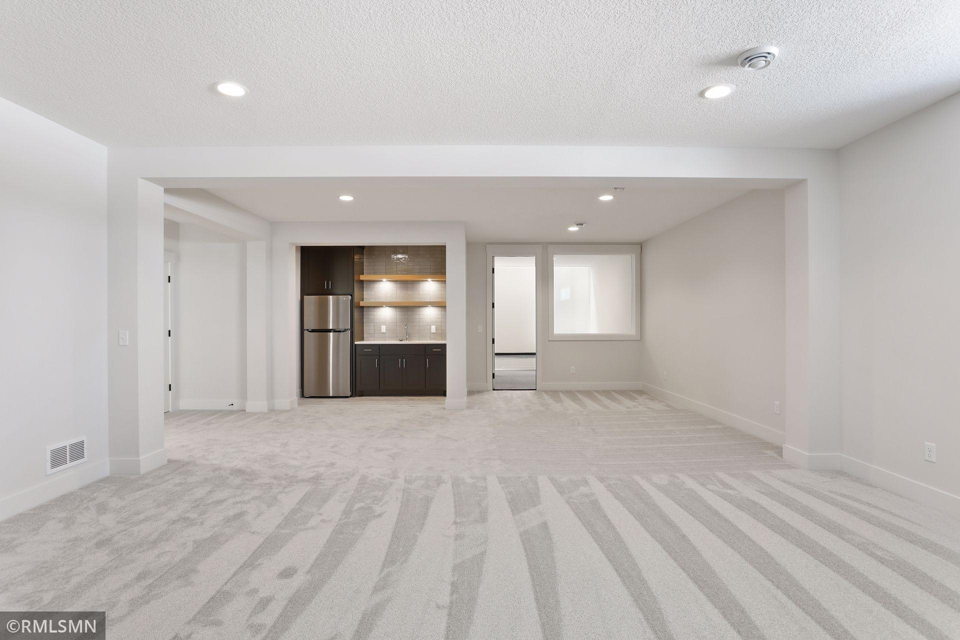 9225 Eagle Ridge Road Chanhassen, MN 55317 - Photo 44 of 47 Gallery Image 44