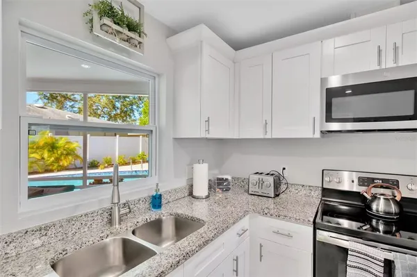 $4,300 | 1416 Leo Lane East, Clearwater, FL 33755