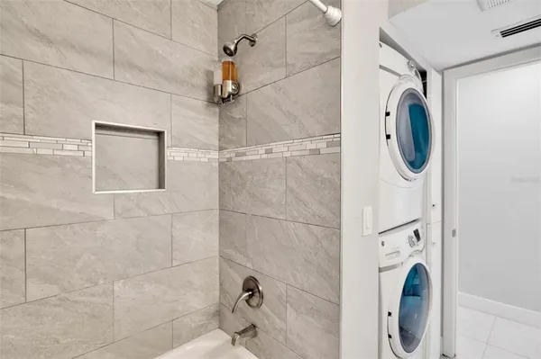 $4,300 | 1416 Leo Lane East, Clearwater, FL 33755