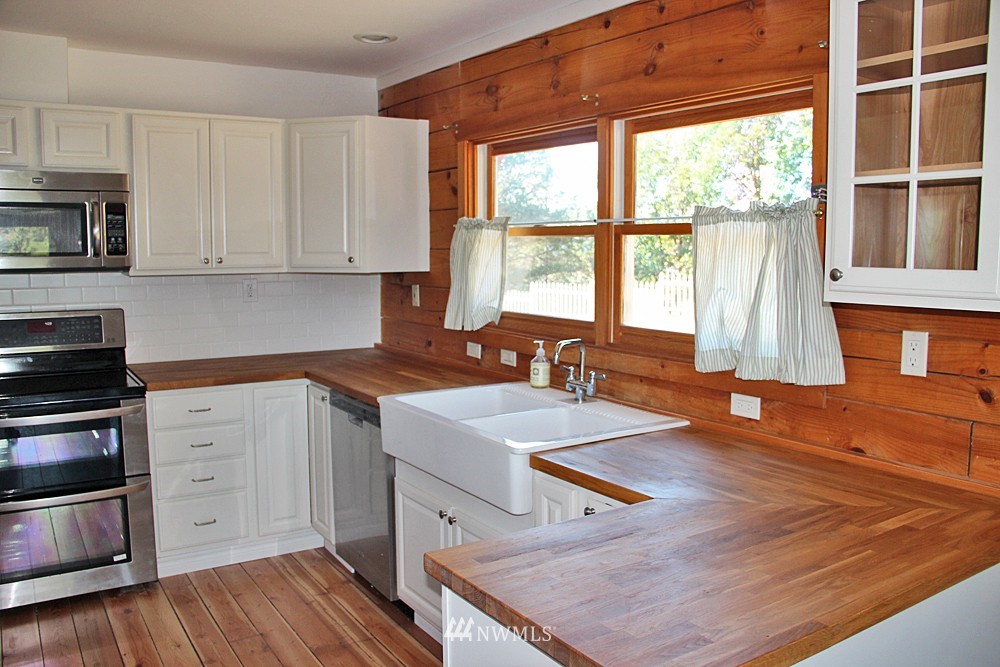 114 Ridgedale Road San Juan Island, WA 98250 - Photo 9 of 25 Gallery Image 9
