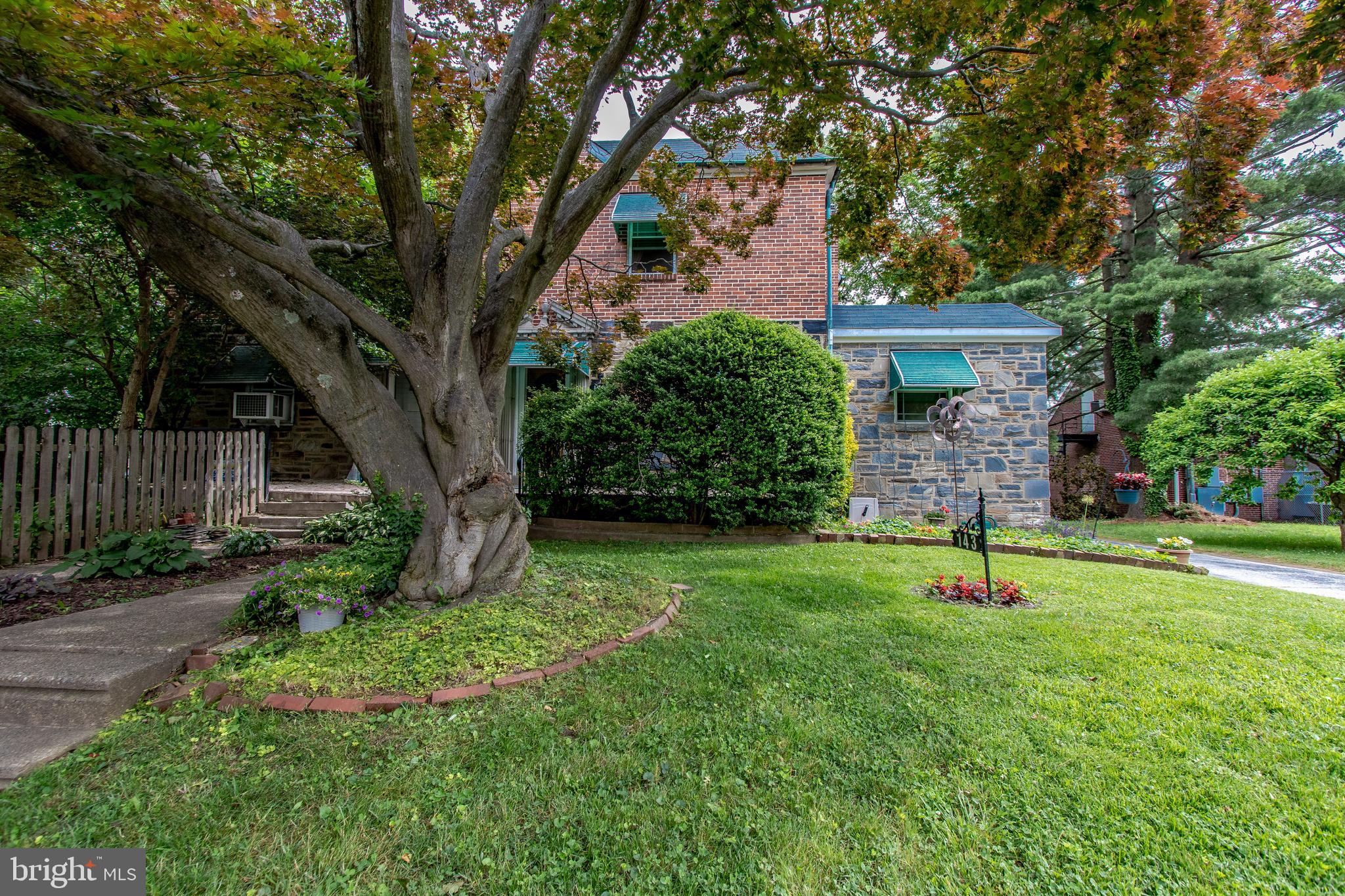 143 Rockglen Road Wynnewood, PA 19096 - Photo 2 of 38