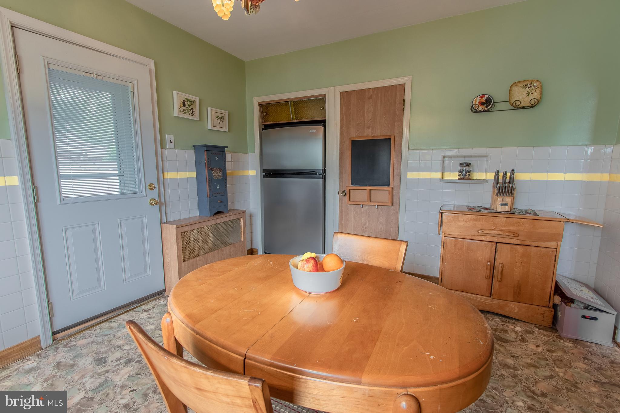 143 Rockglen Road Wynnewood, PA 19096 - Photo 15 of 38
