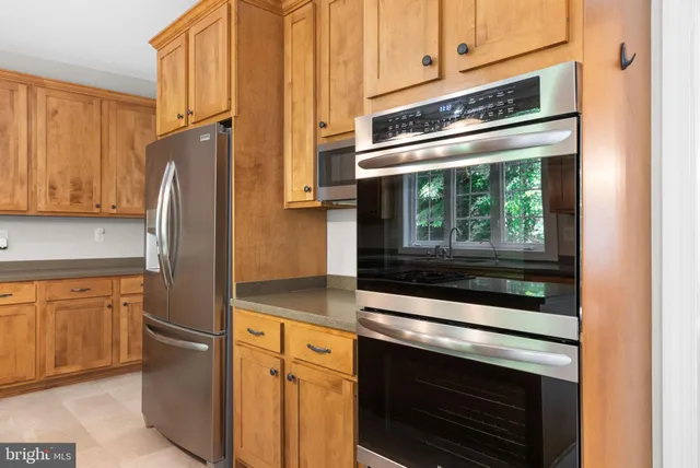 $849,000 | 5248 Ferry Branch Lane, Lothian, MD 20711