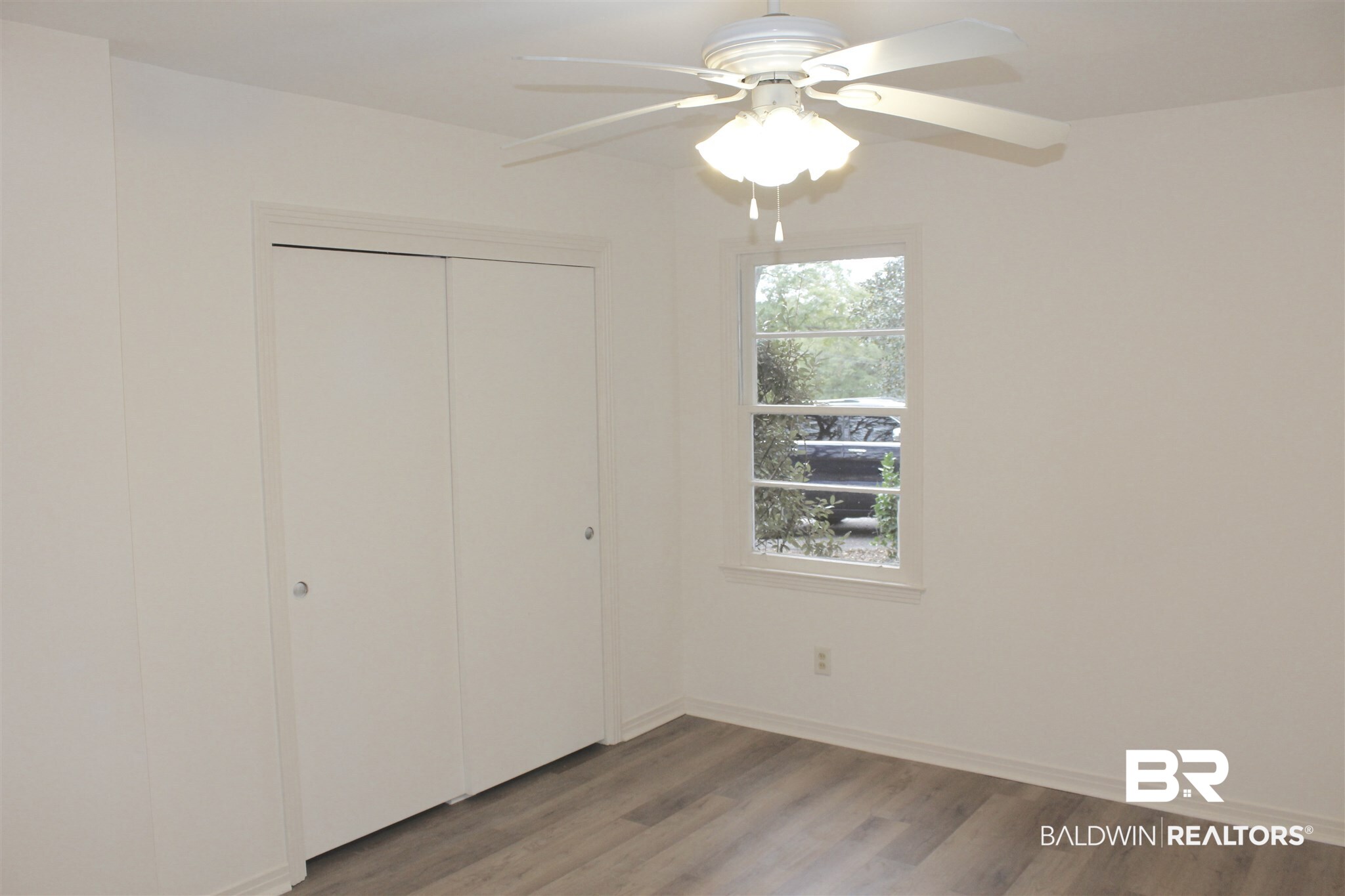 201 Glen Oaks Road Mobile, AL 36608 - Photo 17 of 21 Master Bedroom