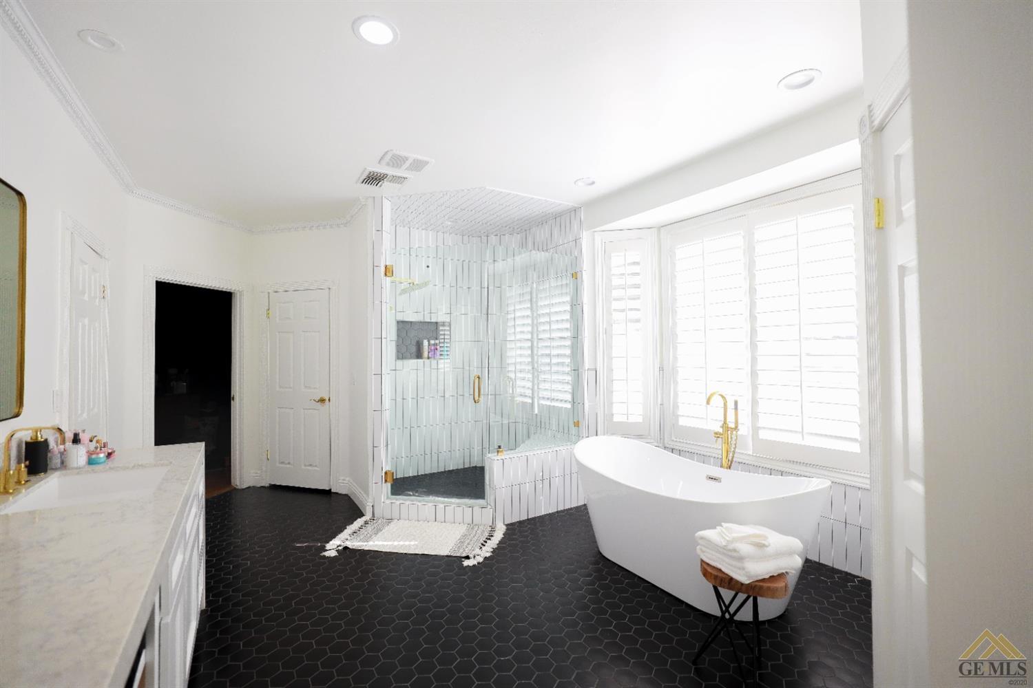 2711 Eagle Crest Drive Bakersfield, CA 93311 - Photo 12 of 29