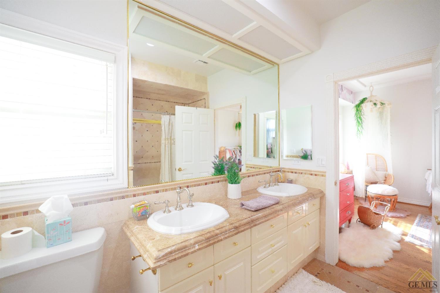 2711 Eagle Crest Drive Bakersfield, CA 93311 - Photo 16 of 29